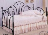 Traditional Style Black Metal Fan High Back Daybed